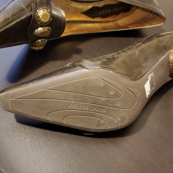 NINE WEST Dark Green Distressed Hardware Heel US 7.5 M - Picture 3 of 5